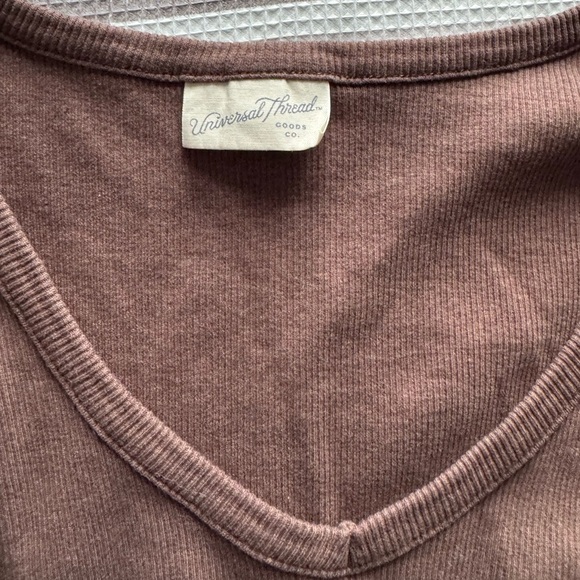 Women's Long Sleeve Ribbed V-Neck T-Shirt - Universal Thread™ - Picture 3 of 6